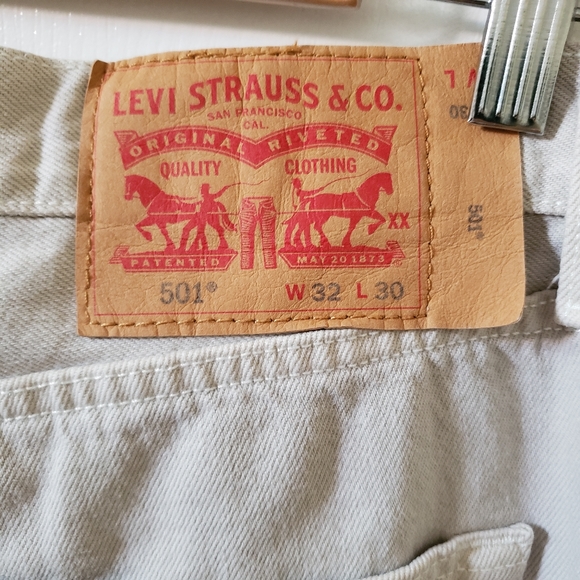 Levi's 501 Button Fly Jeans - Picture 5 of 7
